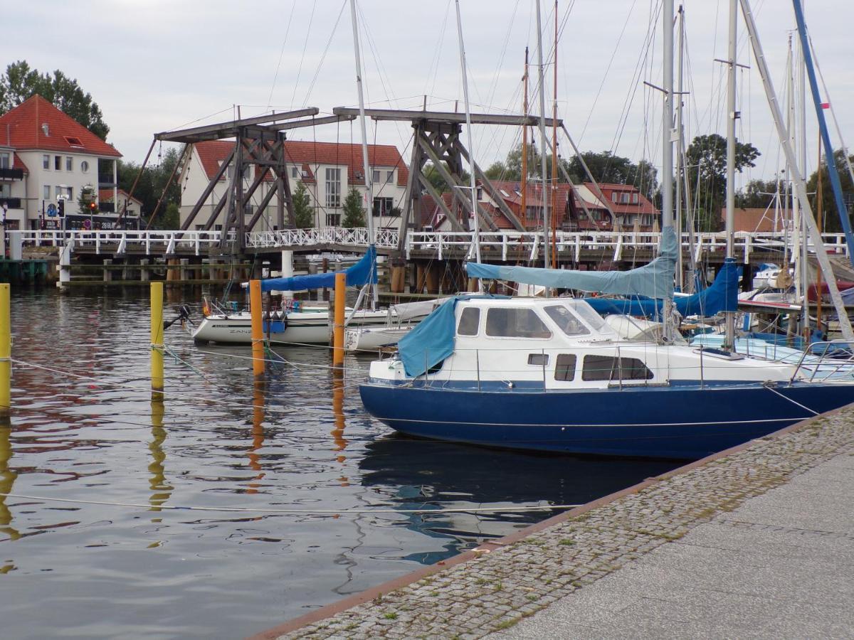 Ferienwohnung Am Greifswalder Bodden Wieck Bagian luar foto